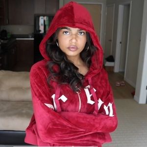 “Dream” velour sweatshirt